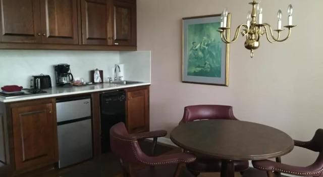 Люкс Цокольный этаж Century Suites Hotel