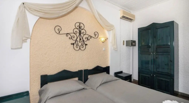 Castle Suites Hotel, Book Hotel Platanias West Crete