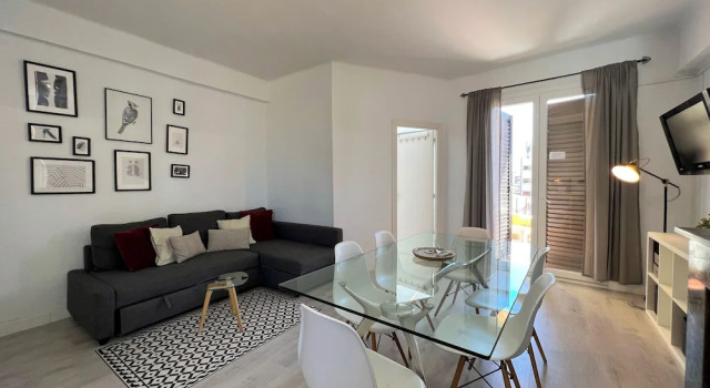 Апартаменты с 3 комнатами с балконом Stay U-nique Apartment Sèneca