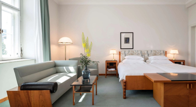 Двухместный полулюкс Parkhotel Laurin