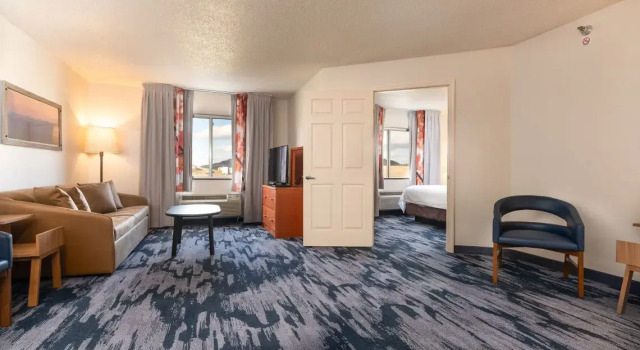 Люкс с 2 комнатами Fairfield Inn & Suites by Marriott Spearfish
