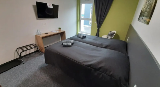 Номер Economy Office Base Bad Vöslau MOTEL