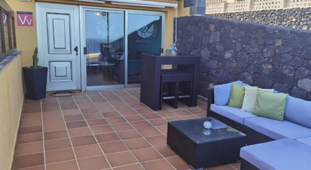 Апартаменты Nautilus I: Casa con terraza y vistas al mar