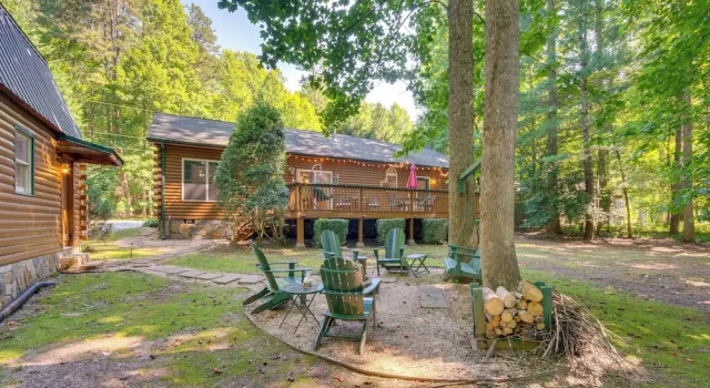 Sandy Beach, Fun Games & Barn: Lake Lure Gem!