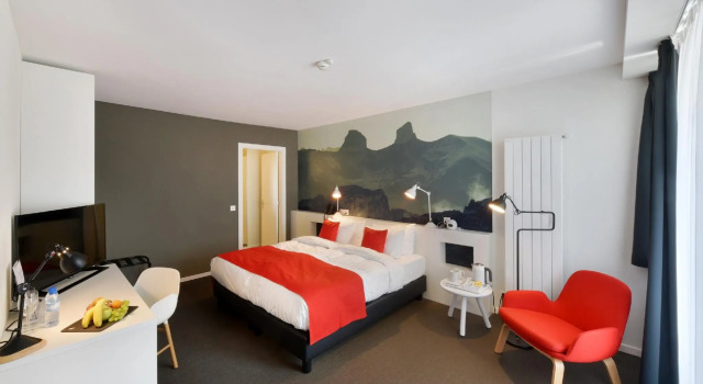 Двухместный номер Standard с балконом Home Swiss Hotel