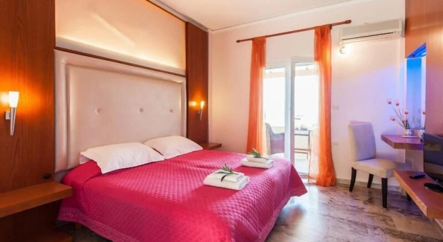 Студия с красивым видом из окна Niki Apartments