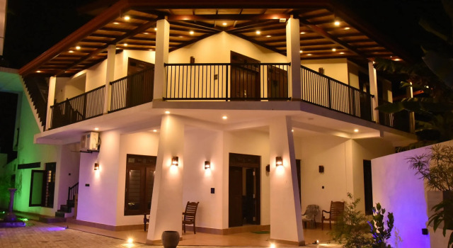 Aurora Four Seasons Villa & Spa, Book Ferieresort Hoteller i Walgama med pool, Swimmingpool
