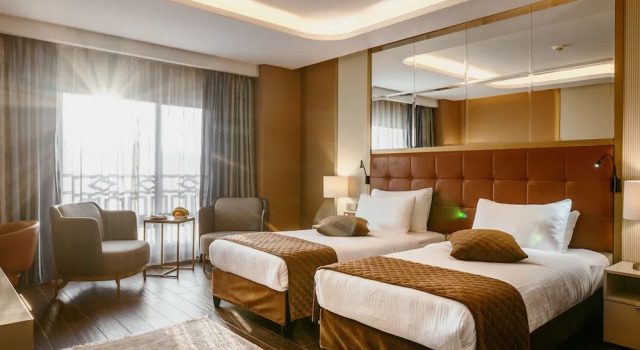 Petra Moon Luxury Hotel