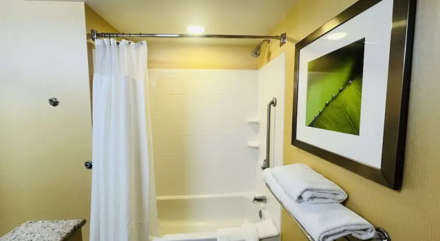 Номер Deluxe Sonesta Essential Junction City