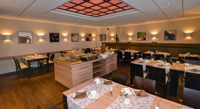 Senne Hotel, Забронировать Отель Шлос-Хольте-Штукенброк Teutoburg Forest