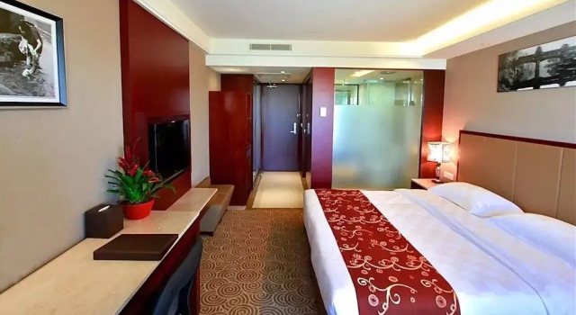 Двухместный номер Standard с балконом Hôtel Huatian Chinagora