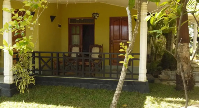 Трёхместный номер Deluxe Travellers Home Hotel