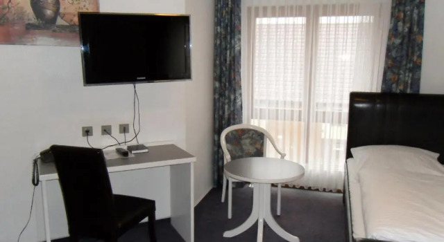 Апартаменты Hotel Gasthof Traube
