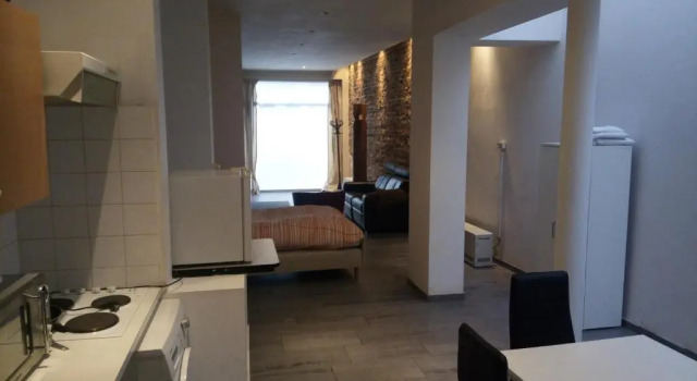 Apartment Number Ten, Rezerwuj Apartament Hotele w Bruksela z parkingiem, Parking