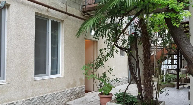 Апартаменты House #1