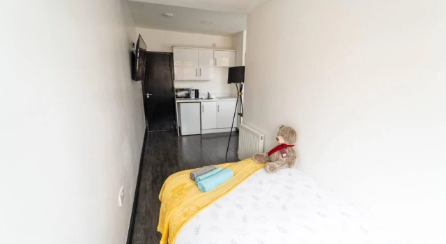 Stunning Studio Next to Restaurants!, Varaa Lomakoti Birmingham West Midlands