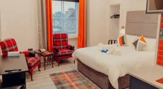 Studio Mayfield Suites