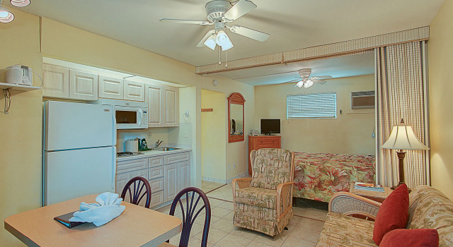 Caribbean Beach Club, Забронировать Отель Форт-Майерс-Бич Fort Myers Area