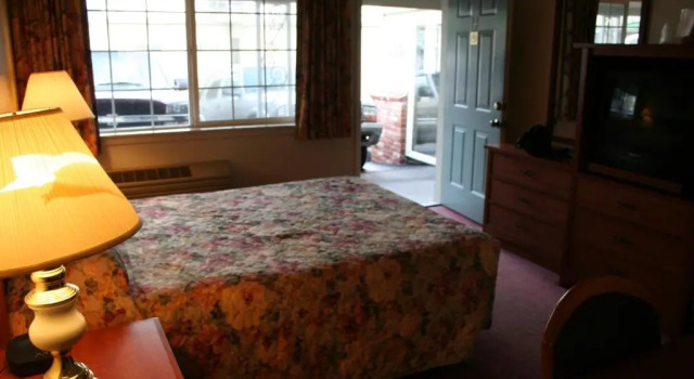 Двухместный номер Standard Hi-Lo Motel, Cafe and RV Park Mount Shasta Area