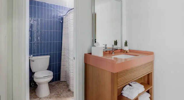 Четырёхместный номер Standard с балконом и с видом на океан Riviera Beach Resort