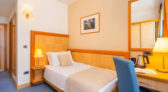 Одноместный номер Standard Aminess Vival Grand Azur Hotel