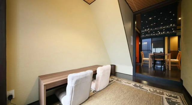 Guest House YU-YU, Забронировать Гостевой дом Отели Киото с парковкой, рядом с Киотская башня, Парковка