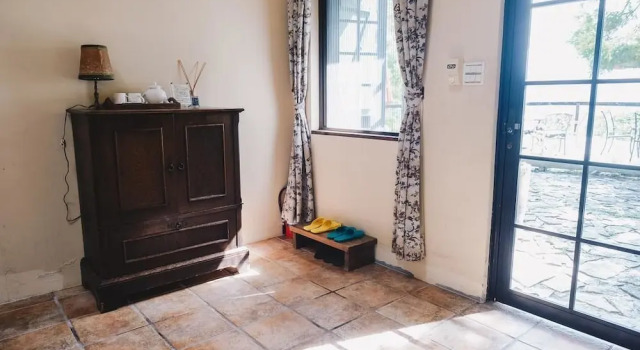 Deep Breath B&B, Book Bed and Breakfast Hoteller i Taitung County med pool, Swimmingpool