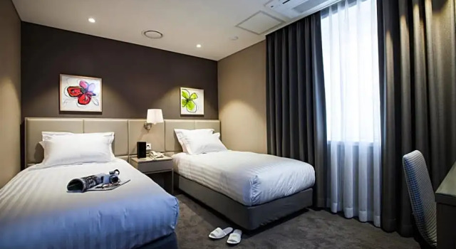 Номер Standard The Grand Hotel Myeongdong