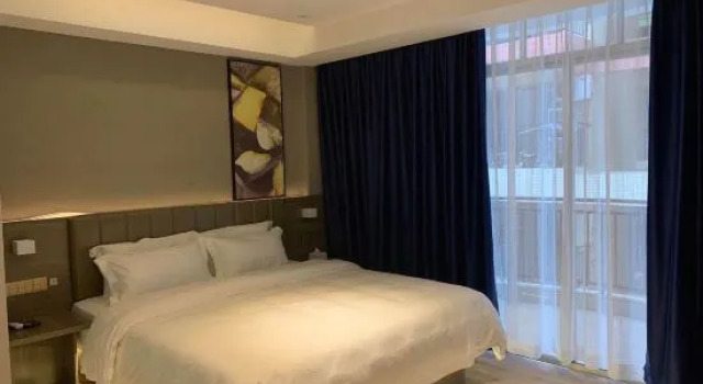 Люкс 7 Days Premium Hotel Yunfu Yu'nan