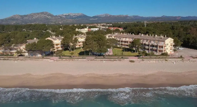 Апартаменты с видом на бассейн Residencial Guardamar Zeus