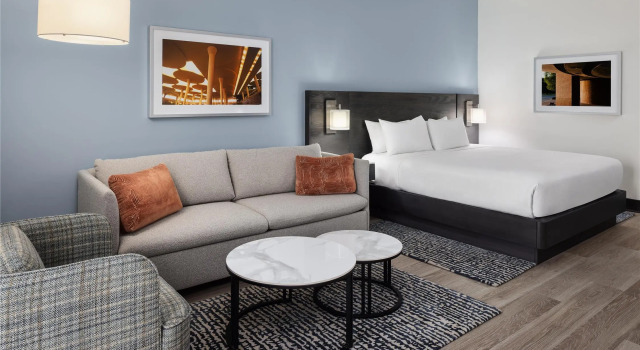 Standard Doppel Zimmer mit Hafenblick DoubleTree by Hilton Racine Harbourwalk