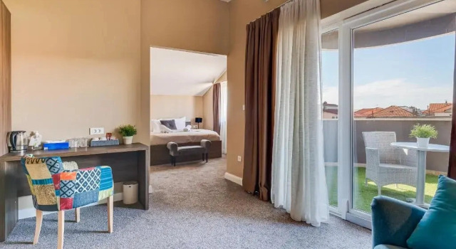 Номер Superior с балконом Hotel Sky