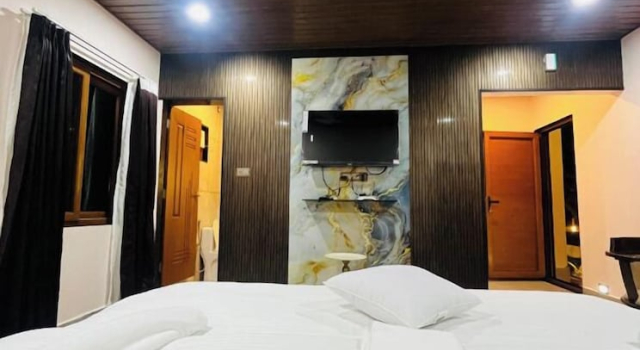 Shivani Sunset Bay Beach Resort