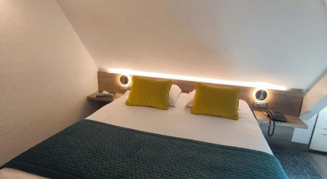 Confort triple chambre Aux Deux Clefs Hostellerie Groff