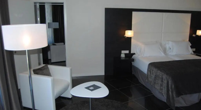 Номер Семейный Hotel Porta Fira Sup
