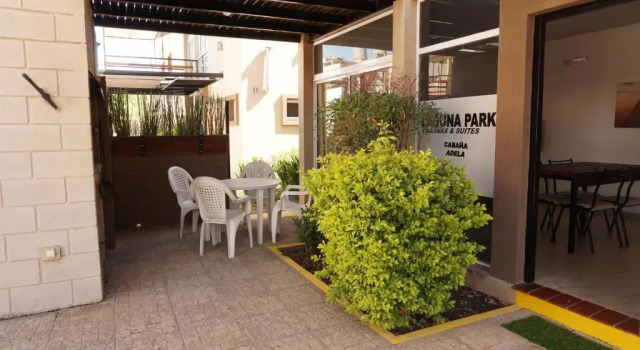 Апартаменты Laguna Park Duplex & Suites