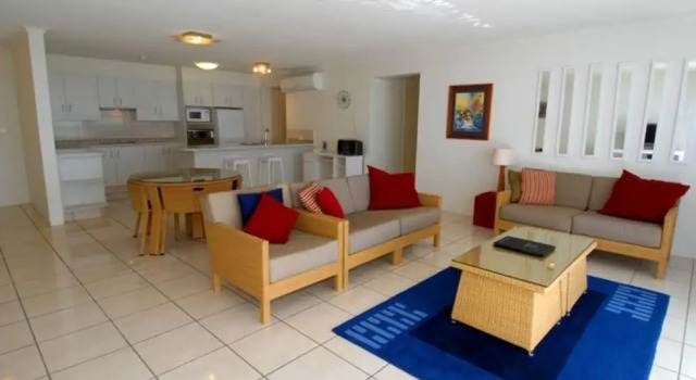 Апартаменты Standard с 2 комнатами с балконом Chateau Royale Beach Resort Maroochydore Sunshine Coast