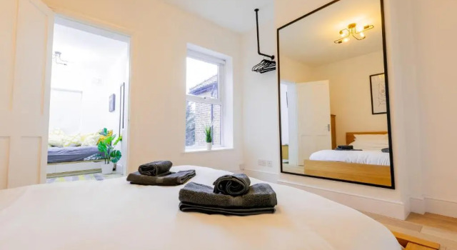 Stunning City Centre House With Hot Tub & Cinema Room, Забронировать Отель Норидж Норфолк, рядом с Binham Priory