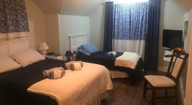 Skyview Inn, Book Hotel Beiseker Southern Alberta