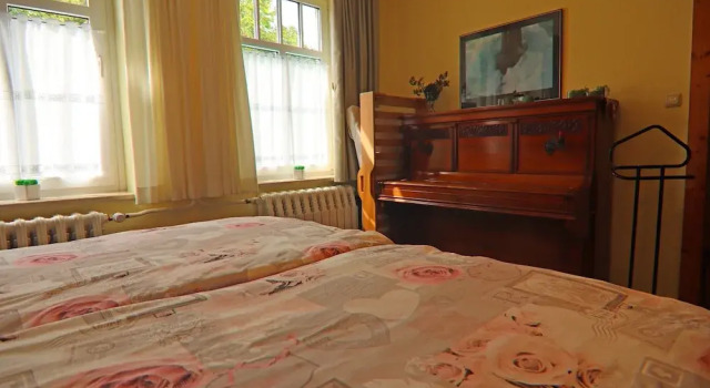 Landhauswohnung in Kroepelin mit Grossem Garten, Забронировать Апартаменты/квартира Апартаменты Крёпелин, Апартаменты/квартира