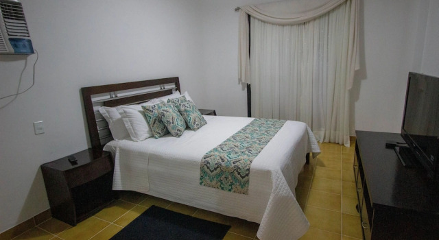 Apartamento com vista para o mar a uma quadra da praia
