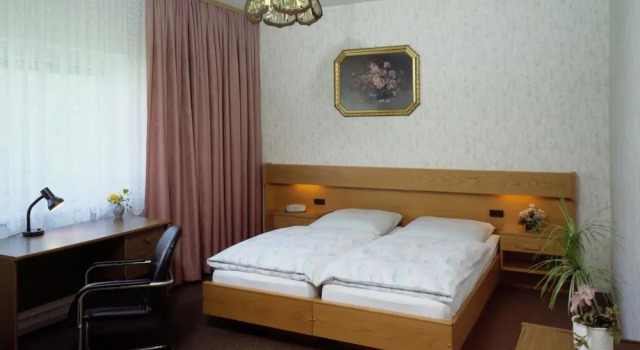 Hotel Jahrmarkthof, Prenota Hotel Cottbus Brandeburgo