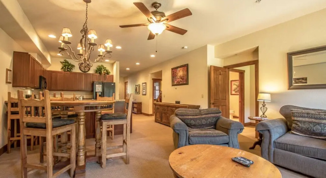 Red Hawk Townhomes 2352, Book Hotel Hoteller i Keystone med parkering, Parkering