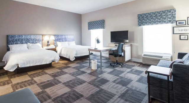 Люкс Hampton Inn & Suites Huntsville Hampton Cove