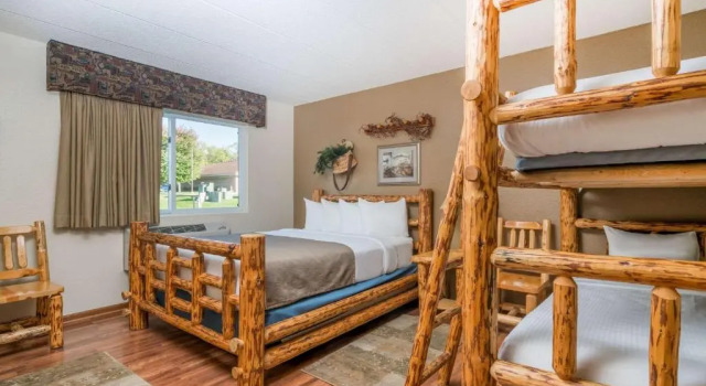 Четырёхместный номер Standard Baymont by Wyndham Owatonna