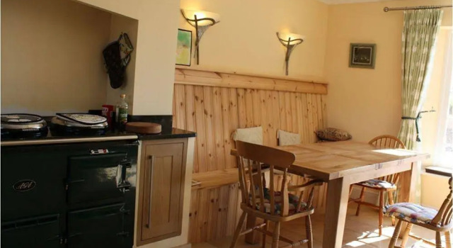 Poulton Grange - B&B, Забронировать Отель «постель и завтрак» Марлборо North Wessex Downs