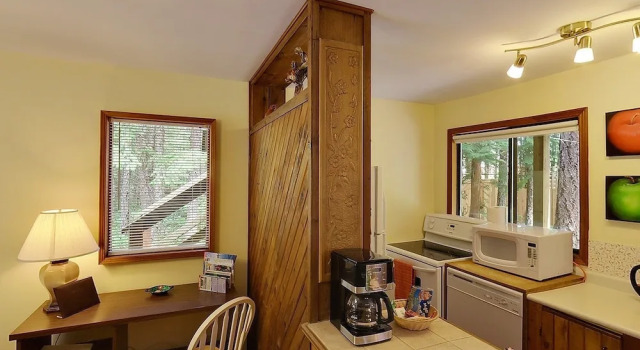 Appartement Cedar Song B & B and Cottage