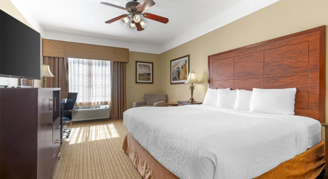 Двухместный номер Standard Best Western Plus Monica Royale Inn & Suites