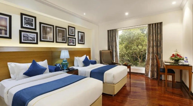 Клубный номер Standard La Marvella, Bengaluru