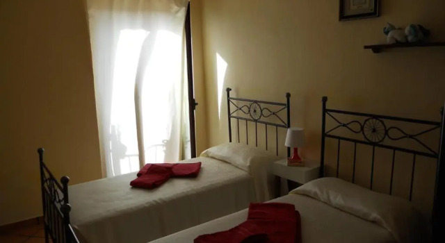 B&B Le 2 Cantine, Забронировать Отель «постель и завтрак» Кастрореале Сицилия